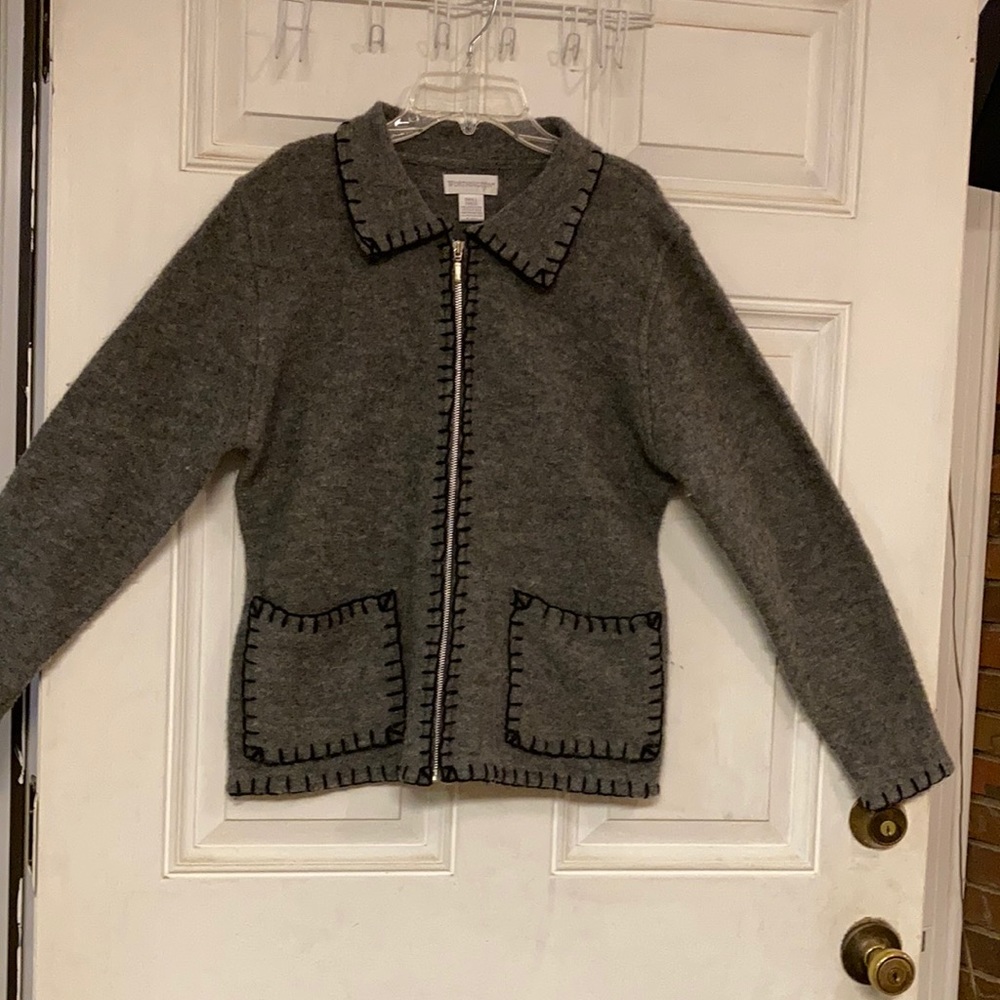 Worthington small wool gray zip up sweater.